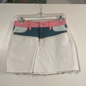PacSun cream/green/pink denim mini skirt. Classic 5 pocket style. Size 25
